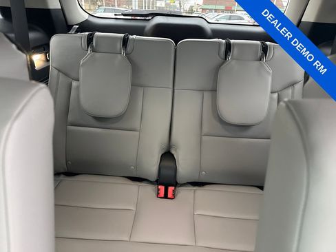 Used 2025 Ford Explorer Active w/ Active Comfort Package image 25