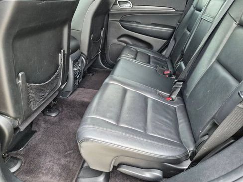 Used 2018 Jeep Grand Cherokee Limited AWD/4WD image 10