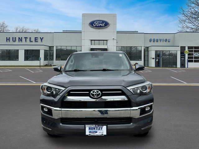 Used 2022 Toyota 4Runner Limited AWD/4WD image 2