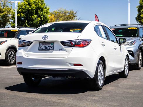 Used 2018 Toyota Yaris iA FWD image 10