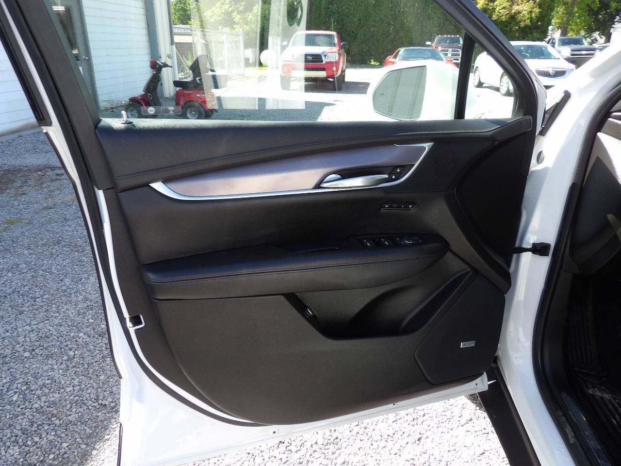 Used 2019 Cadillac XT5 Premium Luxury FWD image 9