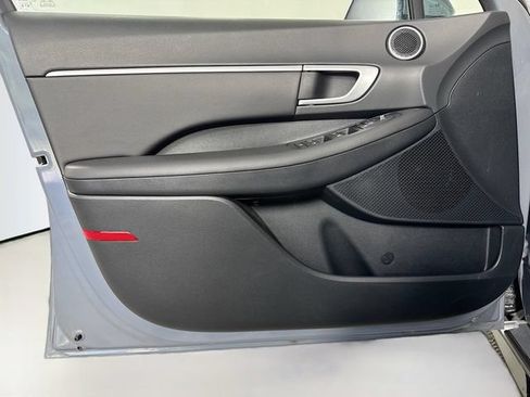 Certified 2024 Hyundai Sonata SEL w/ Convenience Package FWD image 13