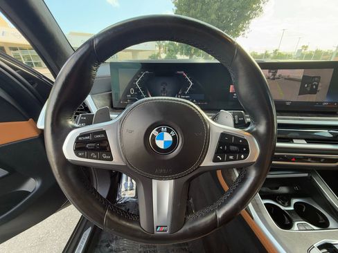 Certified 2023 BMW X7 xDrive40i w/ Executive Package image 27