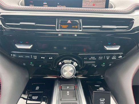 Used 2023 Acura MDX A-Spec image 28