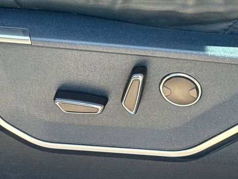 Used 2022 Ford F150 Limited image 29