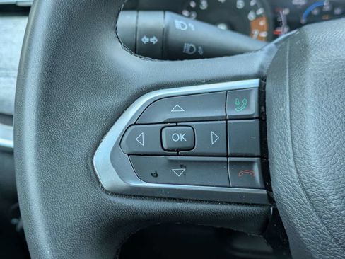 Used 2024 Jeep Compass Latitude AWD/4WD image 24