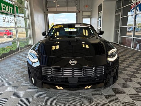 Used 2023 Nissan Z w/ Floor Mat Package (L93) RWD image 2