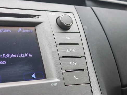 Used 2015 Toyota Prius Four image 28