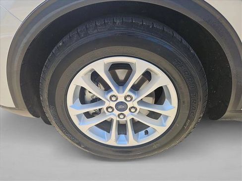 Used 2020 Ford Escape SE FWD image 29