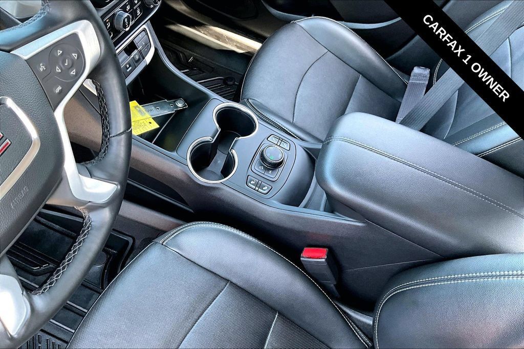 Used 2024 GMC Terrain SLT w/ Elevation Edition AWD/4WD image 8