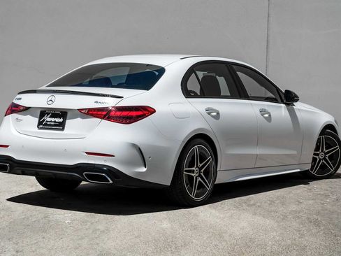 Used 2022 Mercedes-Benz C 300 4MATIC Sedan image 9