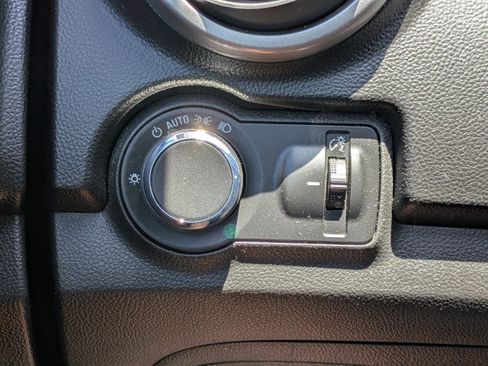 Used 2016 Chevrolet Trax LS FWD image 18