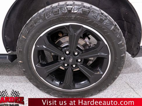Used 2022 Ford Expedition Limited w/ Equipment Group 303A AWD/4WD image 10