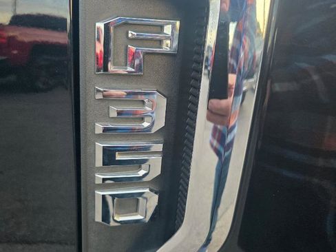 Used 2019 Ford F350 Lariat w/ Chrome Package image 6