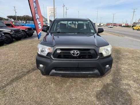Used 2013 Toyota Tacoma 2WD Regular Cab image 2