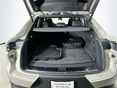 Used 2025 Porsche Cayenne S image 28