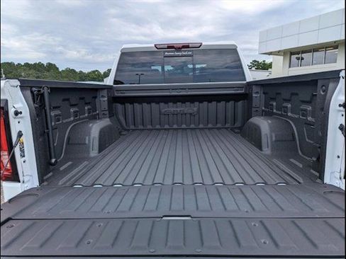 New 2024 GMC Sierra 1500 AT4 w/ Technology Package image 3