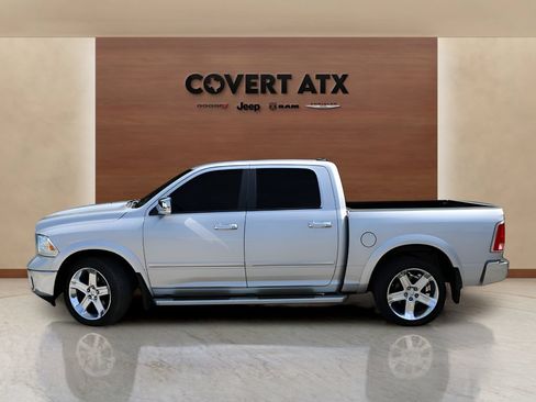 Used 2018 RAM 1500 Laramie w/ Convenience Group AWD/4WD image 2