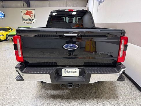 Used 2023 Ford F250 Lariat w/ Lariat Ultimate Package AWD/4WD image 8