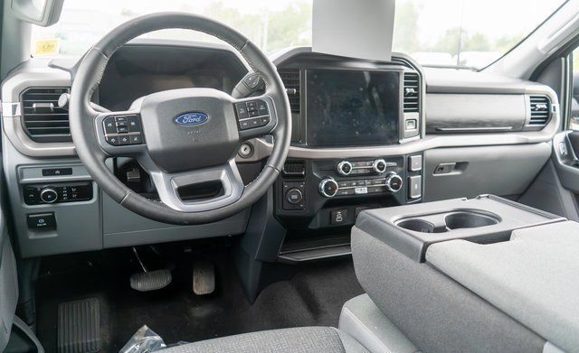 Used 2025 Ford F150 XLT w/ Equipment Group 301A Standard AWD/4WD image 7