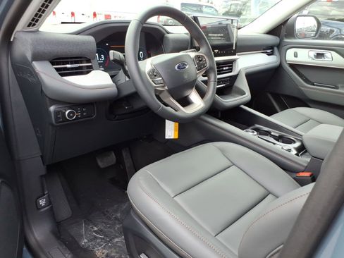 New 2026 Ford Explorer Active AWD/4WD image 12