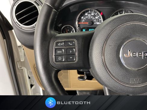 Used 2012 Jeep Wrangler Sahara w/ Connectivity Group image 20