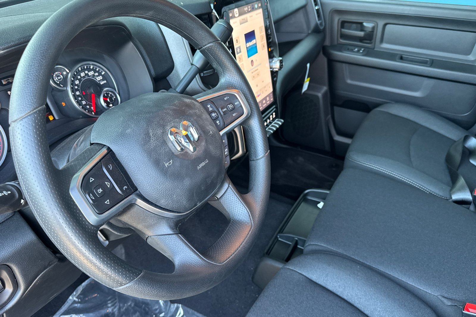 New 2026 RAM 2500 Tradesman AWD/4WD image 9