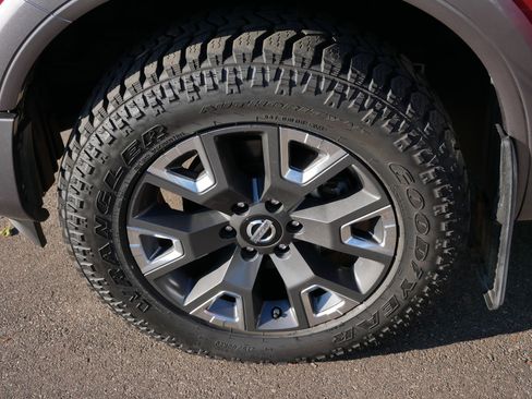 Used 2021 Nissan Titan Platinum Reserve w/ Moonroof Package image 15