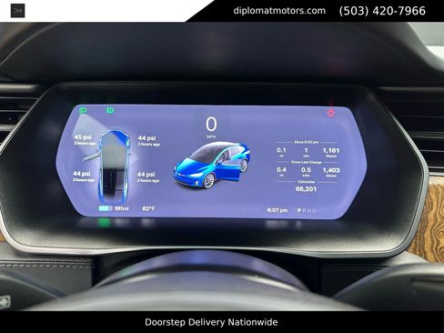 Used 2018 Tesla Model X 100D image 23