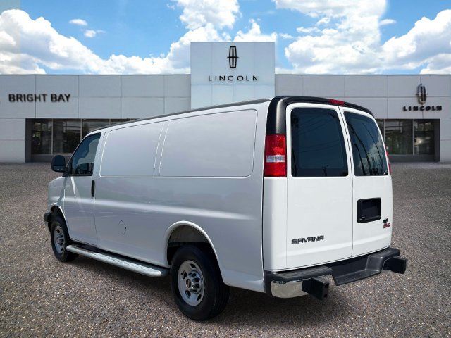 Used 2025 GMC Savana 2500 w/ Driver Convenience Package RWD image 4