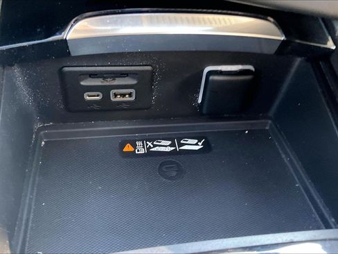 Used 2022 Buick Envision Avenir w/ Premium Seat Package FWD image 30