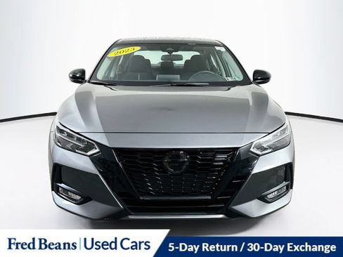 Used 2023 Nissan Sentra SR w/ Midnight Edition Package FWD image 2