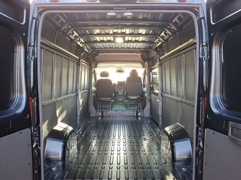New 2025 RAM ProMaster 2500 w/ Quick Order Package 22H SLT+ image 6