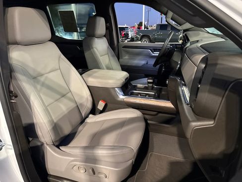 Used 2023 GMC Sierra 1500 SLT w/ SLT Premium Package image 13