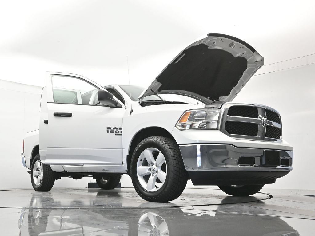 Used 2024 RAM 1500 Classic SLT AWD/4WD image 49
