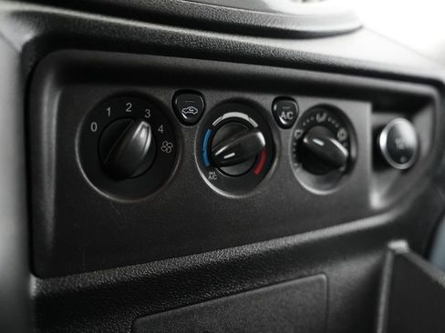 Used 2019 Ford Transit 250 130 Low Roof image 20