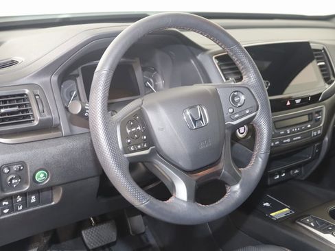Used 2024 Honda Passport TrailSport image 6