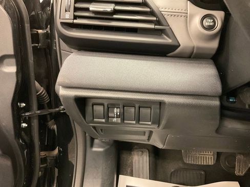 Used 2022 Subaru Outback Premium AWD/4WD image 14