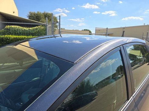 Used 2012 Toyota Prius V Three image 18