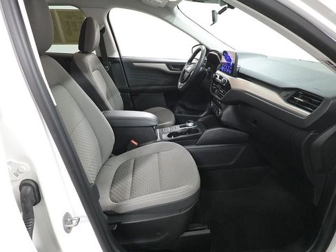 Certified 2022 Ford Escape SE w/ SE Sport Appearance Package image 31