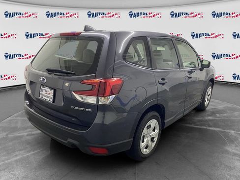 Used 2022 Subaru Forester image 3