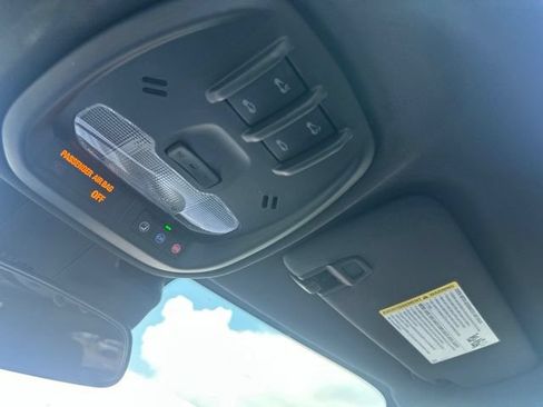 Used 2024 Chevrolet Trax RS w/ Sunroof Package FWD image 37