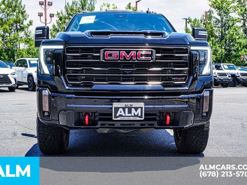 Used 2024 GMC Sierra 2500 AT4X AWD/4WD image 9