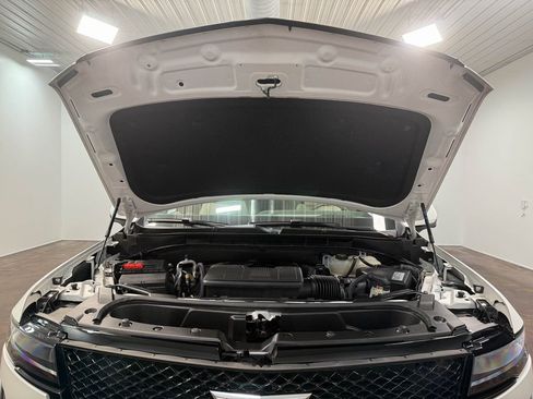 Used 2021 Cadillac Escalade ESV Sport Platinum image 19