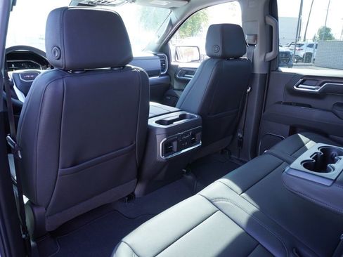 New 2026 GMC Sierra 1500 SLT w/ SLT Premium Package AWD/4WD image 11