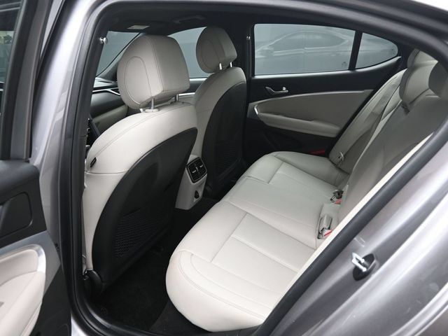 Used 2023 Genesis G70 2.0T RWD image 22