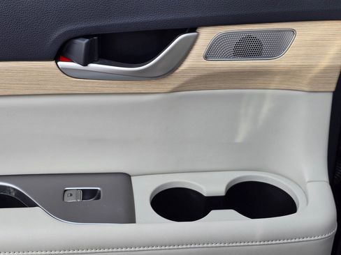 Used 2023 Hyundai Palisade Limited image 17