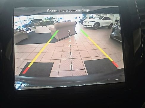 Used 2019 Jeep Cherokee Limited AWD/4WD image 22