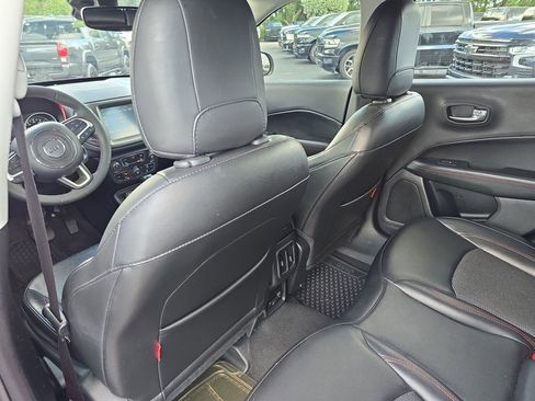 Used 2021 Jeep Compass Trailhawk AWD/4WD image 15