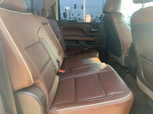 Used 2015 Chevrolet Silverado 1500 High Country w/ High Country Premium Package image 42